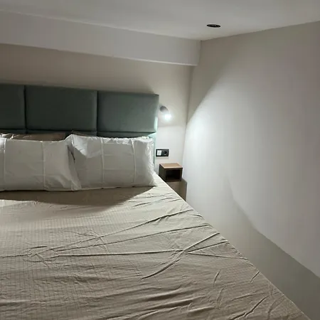 Aparthotel Woodside Duplex 003